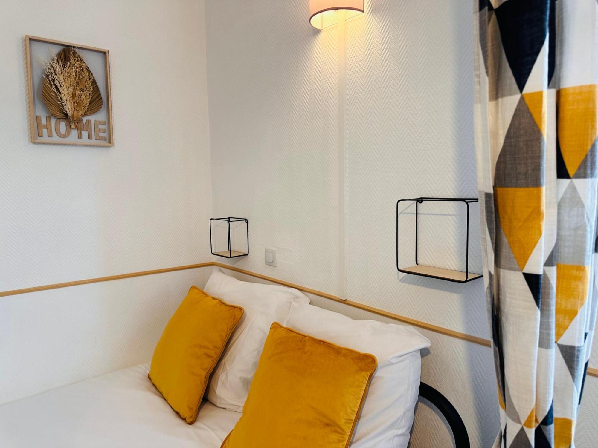 Orleans Centre Proche Gare - Appartement Fonctionnel Residence Calme Parking Prive Gratuit - Le Central Elegance מראה חיצוני תמונה