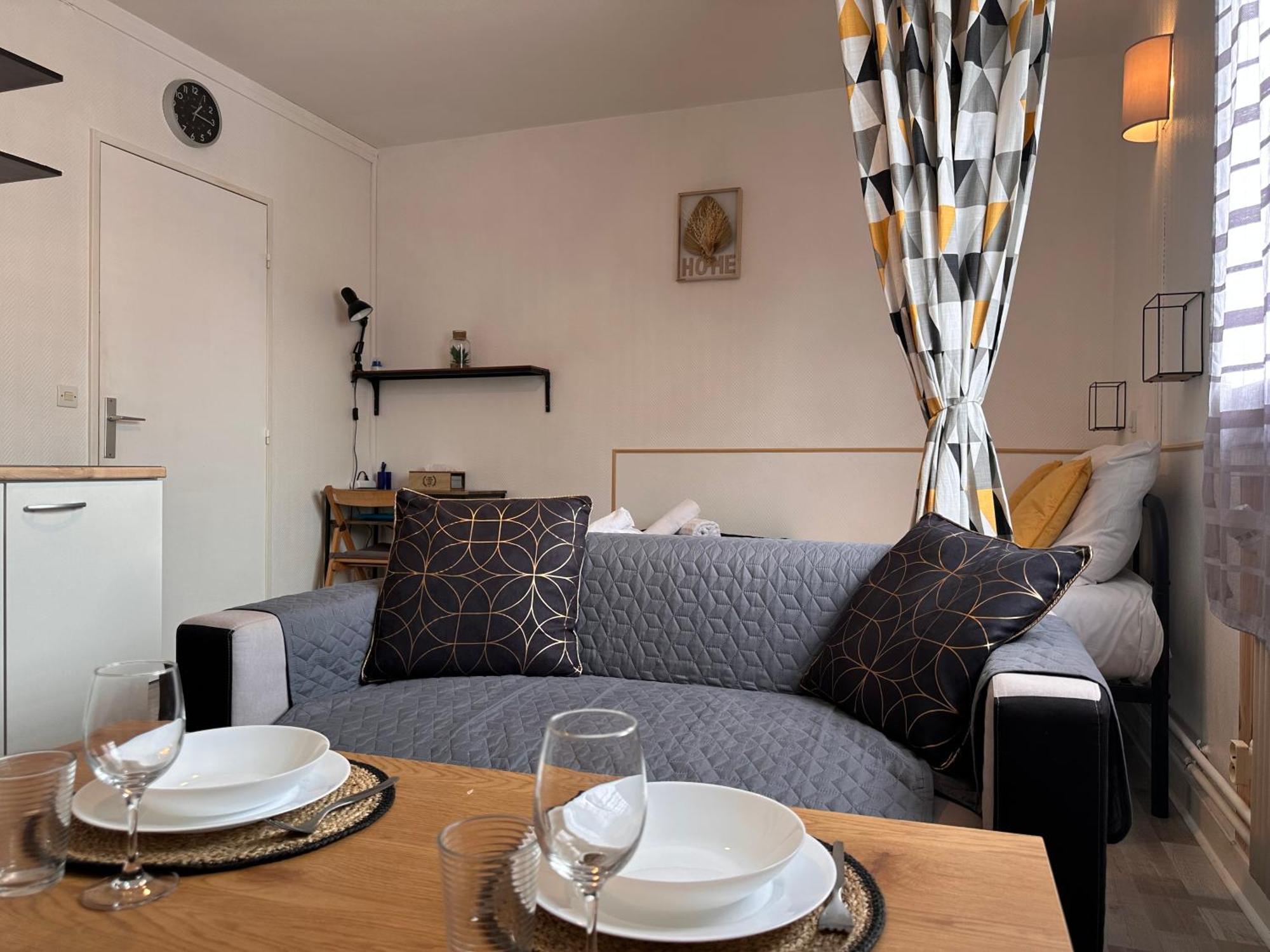 Orleans Centre Proche Gare - Appartement Fonctionnel Residence Calme Parking Prive Gratuit - Le Central Elegance מראה חיצוני תמונה
