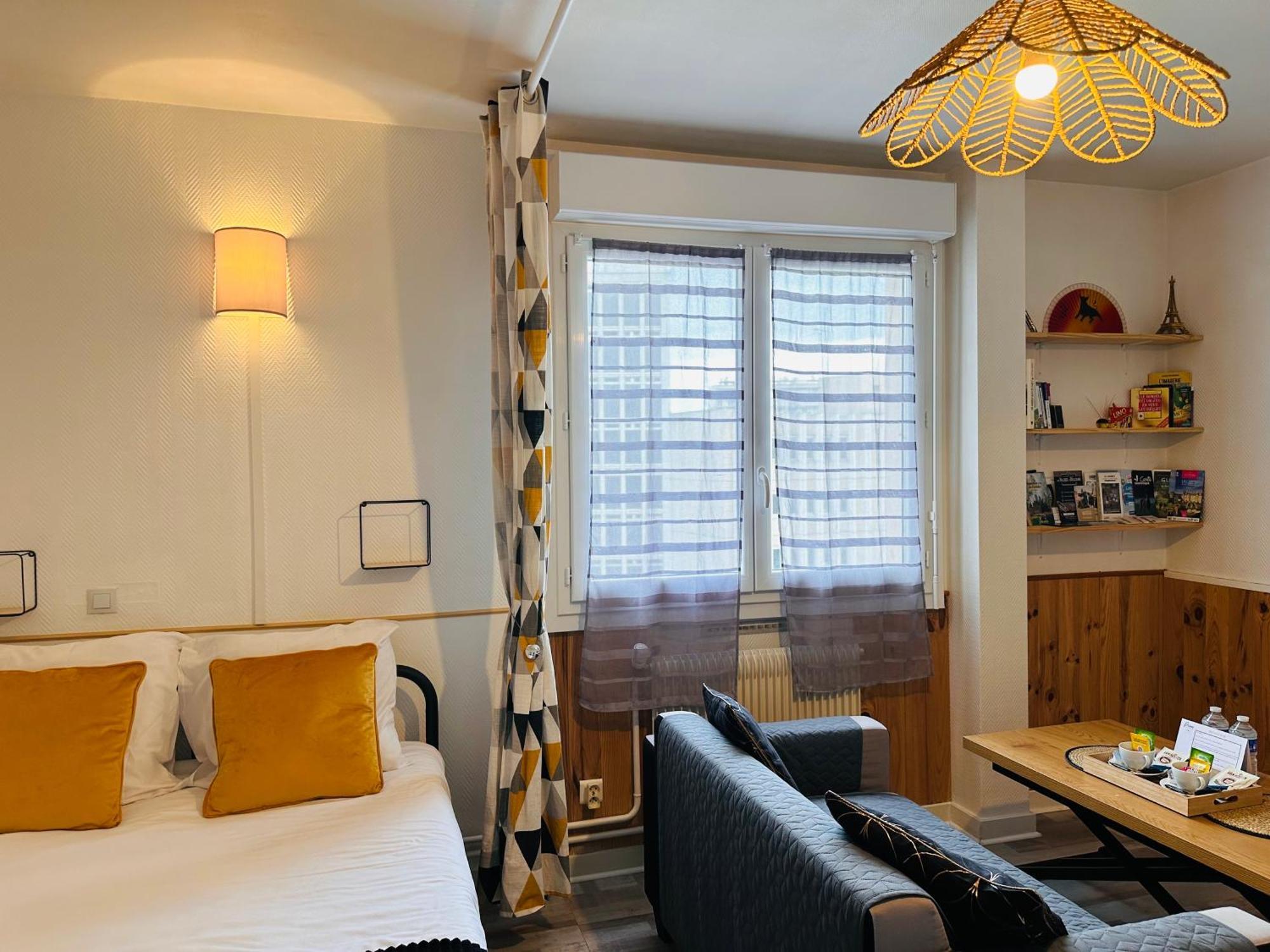 Orleans Centre Proche Gare - Appartement Fonctionnel Residence Calme Parking Prive Gratuit - Le Central Elegance מראה חיצוני תמונה